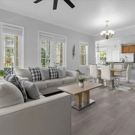3 Bedrooms- 2 Bathrooms- Reunion 7521-104 Md
